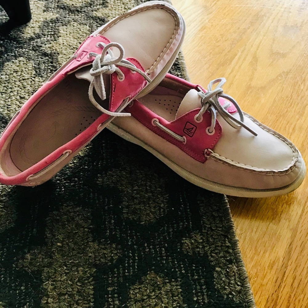 Two toned Pink Sperry’s